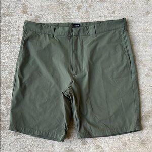 J. Crew Men's 9” Army Green Shorts